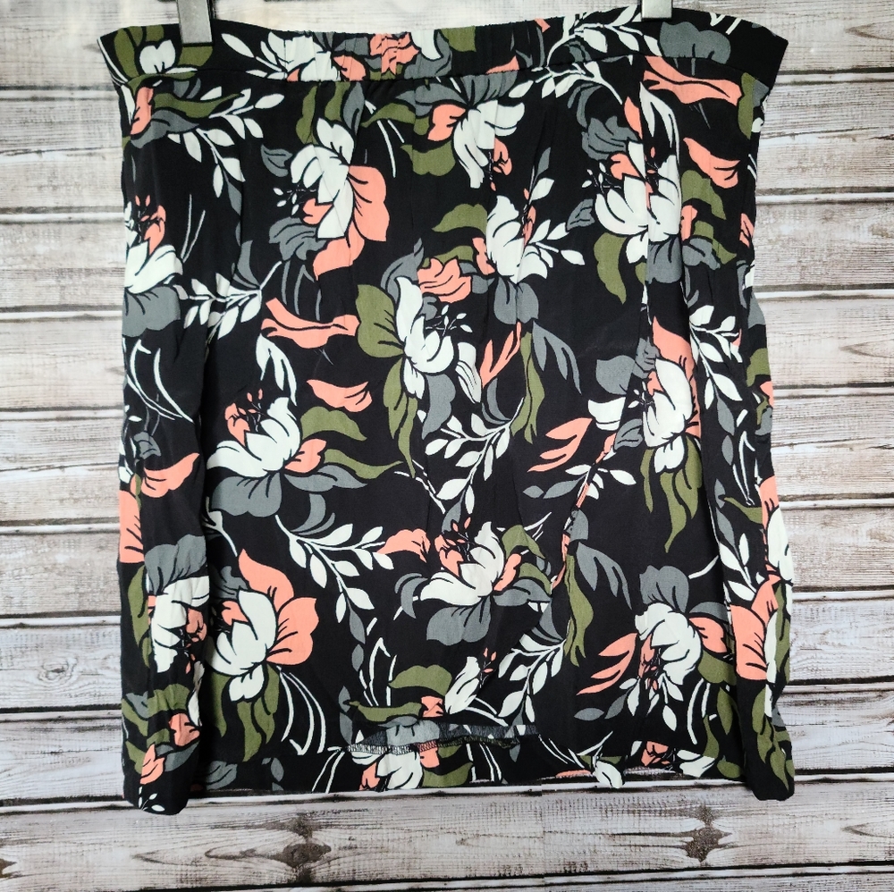 2 For $10 NWT Ann Taylor Loft Outlet Pull on Skirt size L Large